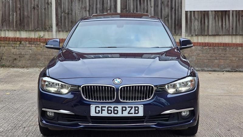 Used BMW 330e Luxury Line 2017 Blue Sedan
