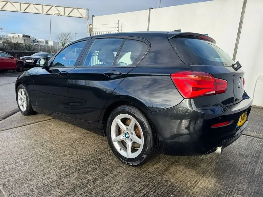 Used BMW 116 Efficient Dynamics 116 HP (85 kW) 2015 Black Hatchback