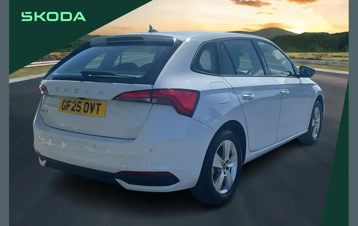 Used Skoda Scala SE 115 HP (84 kW) 2025 White Hatchback