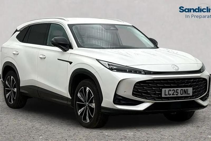 Used MG HS Trophy 170 HP (125 kW) 2024 Solid  white pearl SUV