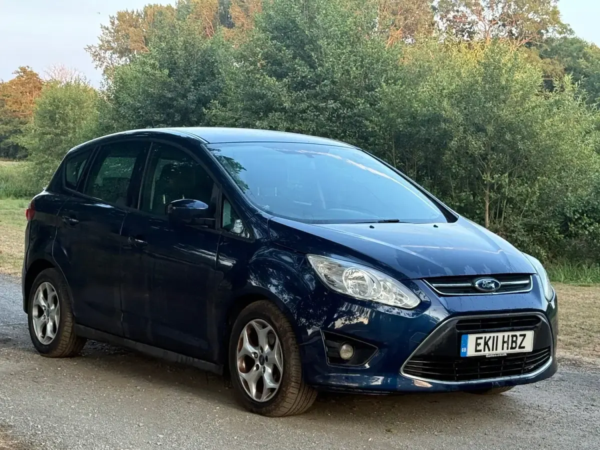 Used Ford C-MAX Zetec 2011 Blue MPV