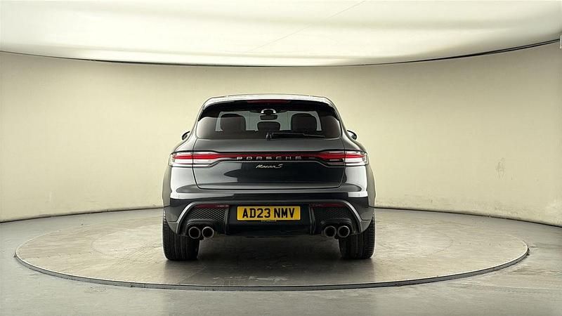 Used Porsche Macan 380 HP (279 kW) 2023 Volcano grey SUV