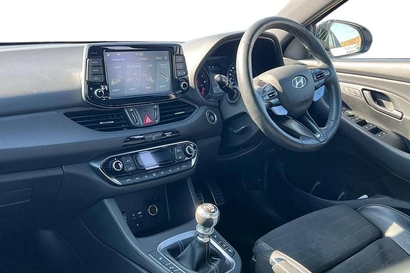 Used Hyundai i30 N Performance 275 HP (202 kW) 2019 White Hatchback