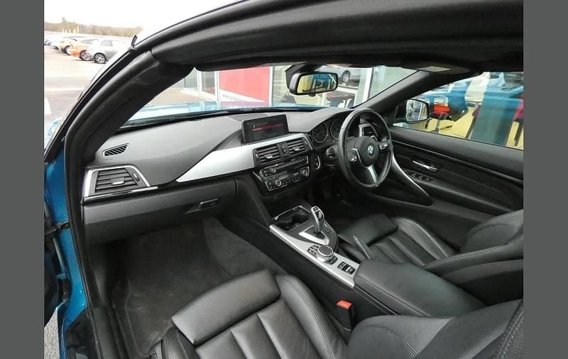 Used BMW 420 M Sport 180 HP (132 kW) 2019 Blue Cabriolet