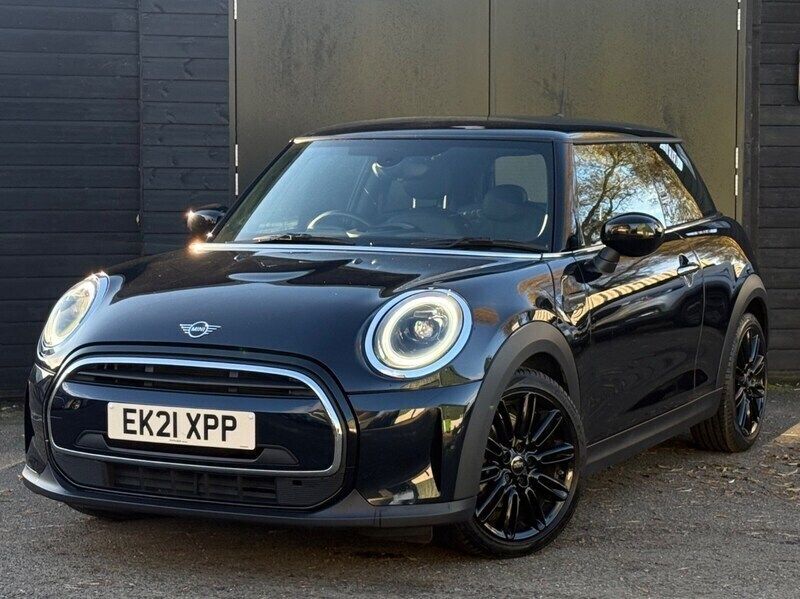 Black blue Used 2021 Mini Cooper Exclusive Hatchback | £16,490 (Good price) - Image 1/4