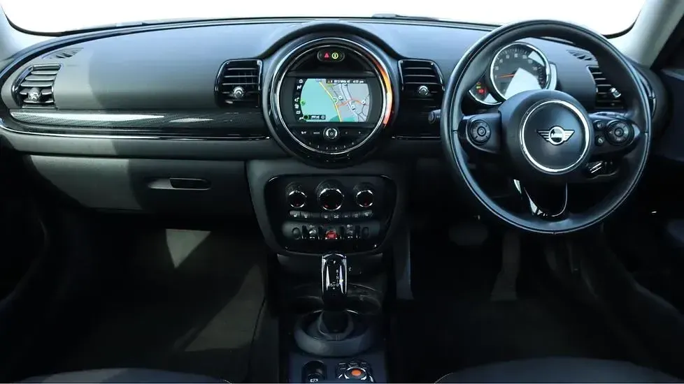 Used Mini Cooper Clubman Classic 134 HP (98 kW) 2020 Silver Estate