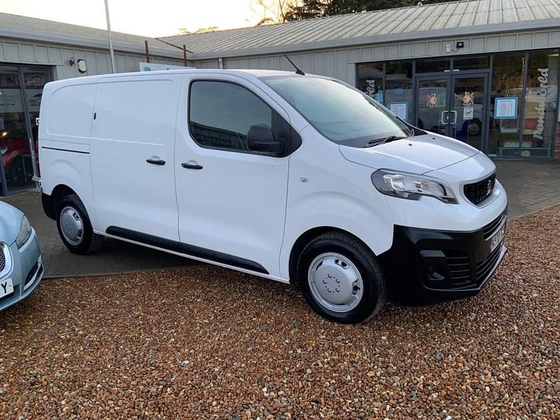 Used Peugeot Expert 2021 White Van
