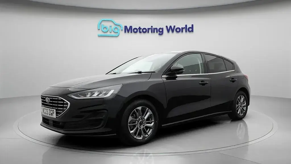 Używany Ford Focus Titanium 155 KM (114 kW) 2023 Czarny Hatchback