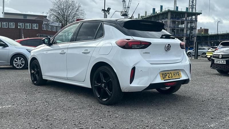 Used Vauxhall Corsa 74 HP (54 kW) 2023 White Hatchback