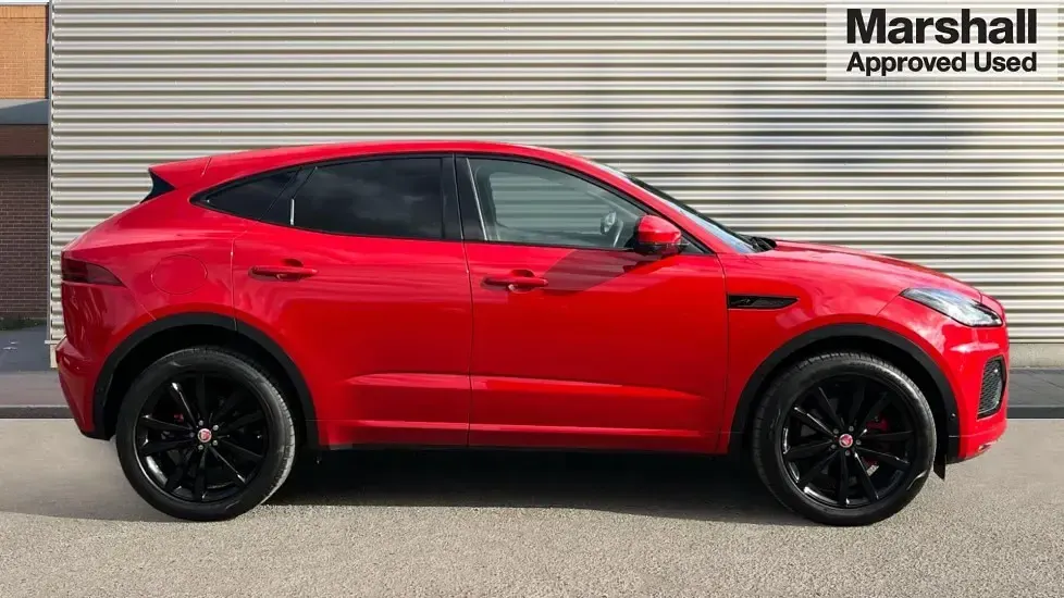Używany Jaguar E-Pace R-Dynamic 204 KM (150 kW) 2021 Czerwony SUV