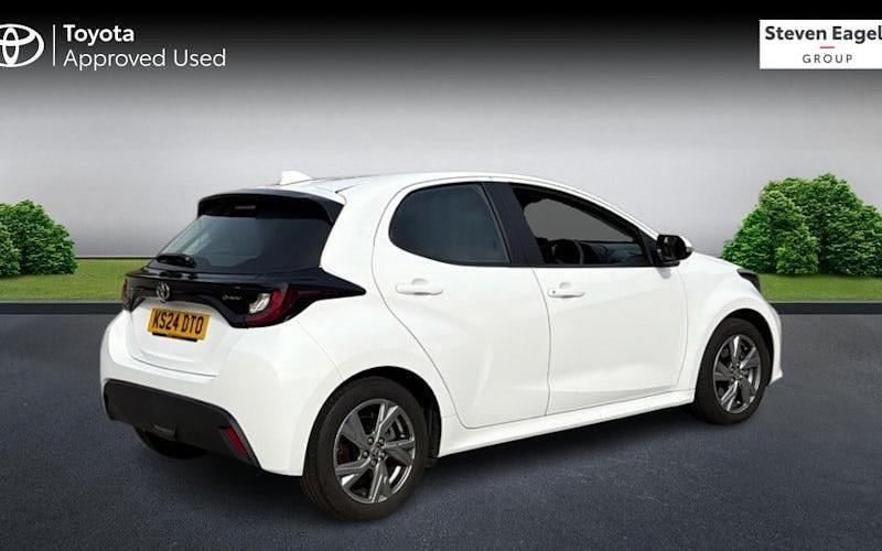 Used Toyota Yaris Hybrid 116 HP (85 kW) 2026 Hatchback