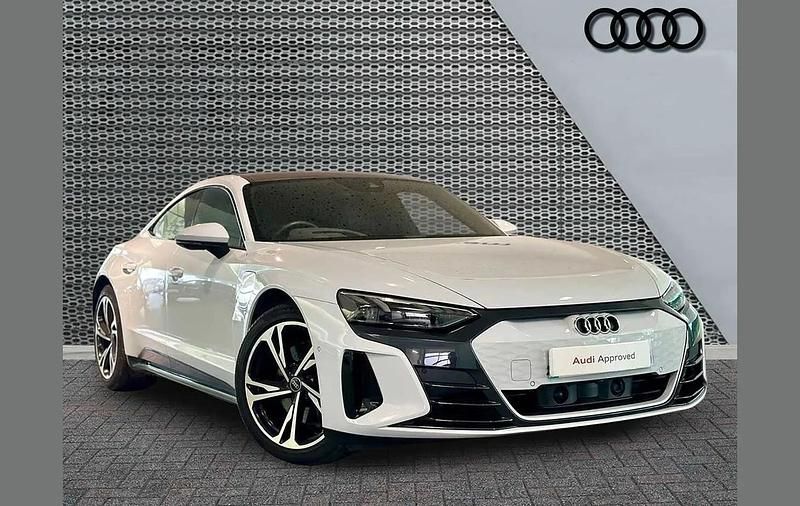 Used Audi e-tron GT quattro Comfort 384 kW (523 HP) 2024 Grey Sedan