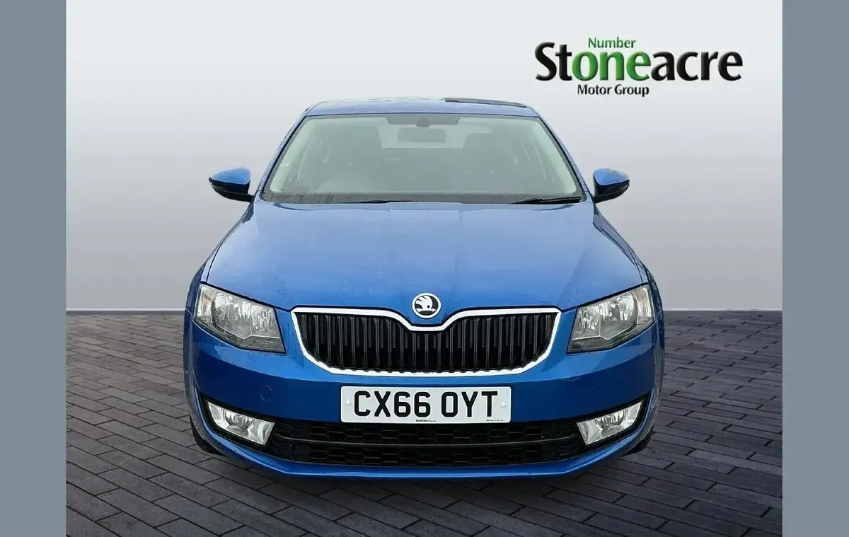 Used Skoda Octavia SE 150 HP (110 kW) 2016 Blue Estate
