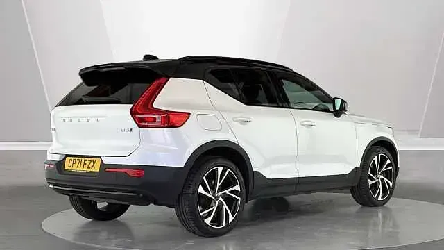 Used Volvo XC40 R-Design Pro 247 HP (181 kW) 2022 SUV