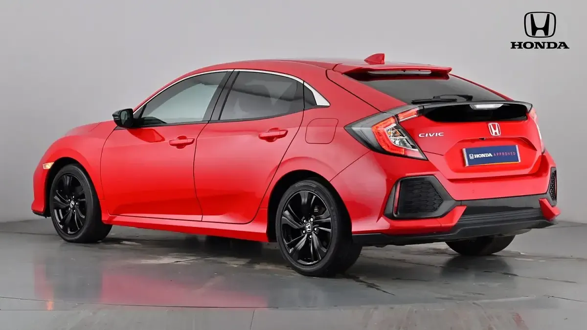 Used Honda Civic SR 126 HP (92 kW) 2018 Rallye red Hatchback