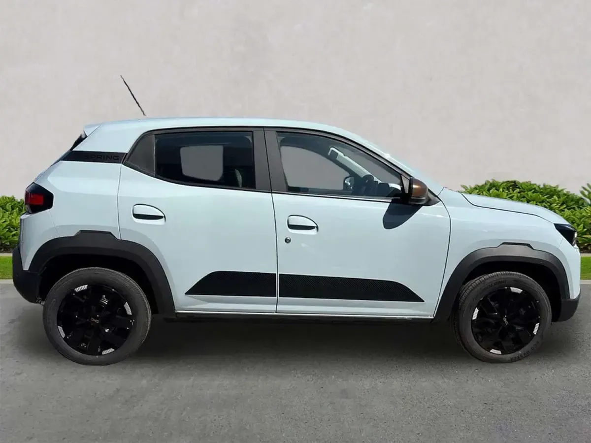 Nouvelle Dacia Spring Extreme 75 kW (102 ch) 2026 Gris Citadine