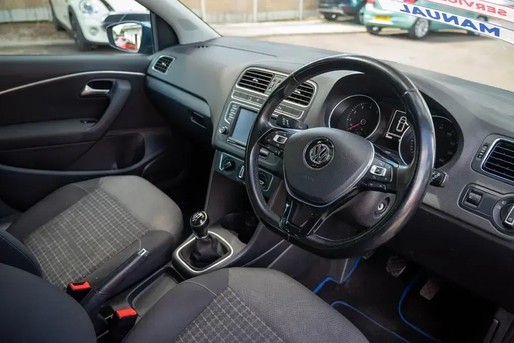 Używany VW Polo Edition 2017 Niebieski Hatchback