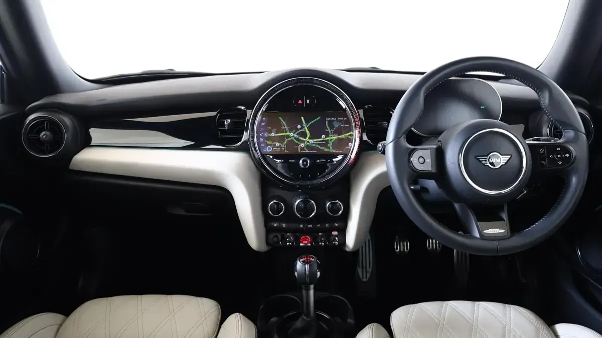 Used Mini John Cooper Works Hatch 228 HP (167 kW) 2023 Green Hatchback