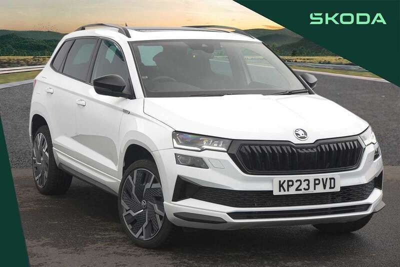 White Used 2023 Skoda Karoq SportLine SUV | £26,995 (Fair price) - Image 1/4