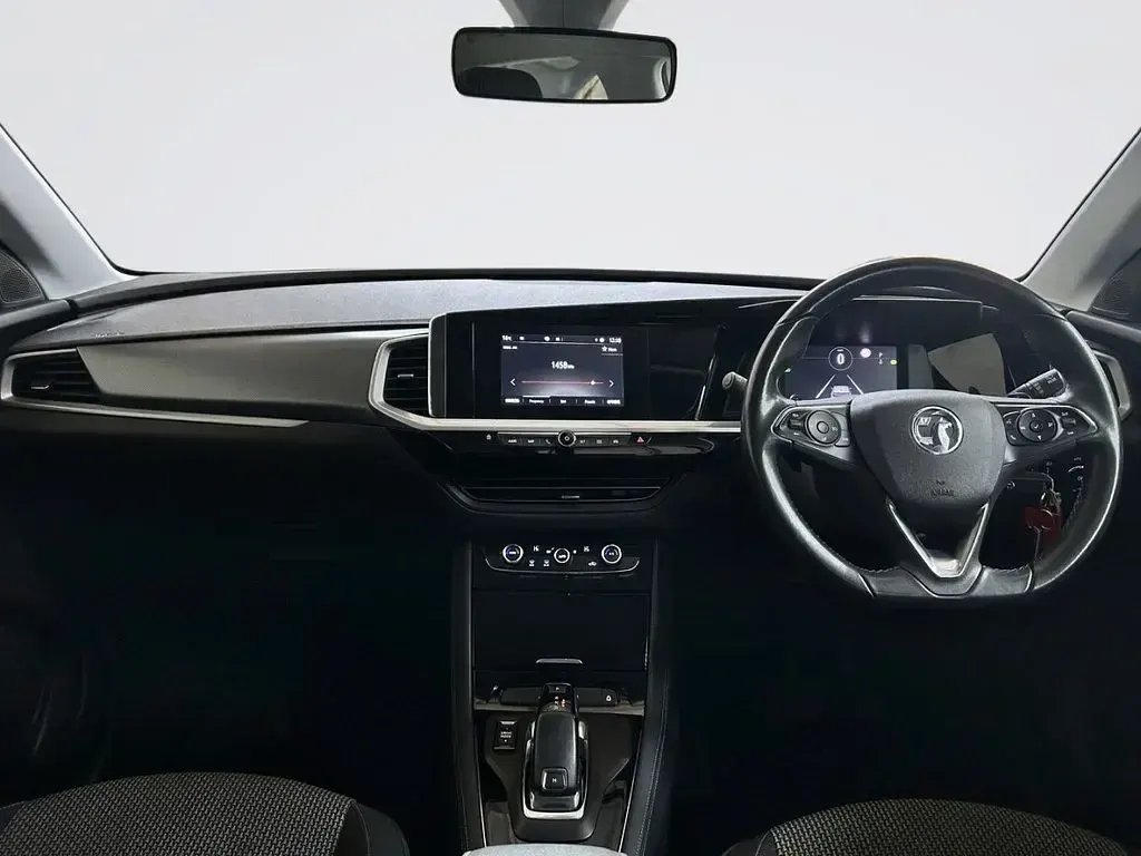Second-hand Vauxhall Grandland X S 130 CP (95 kW) 2022 Alb SUV