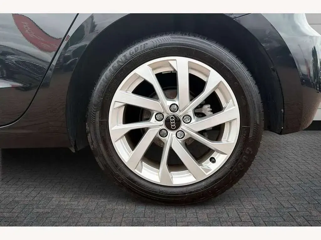 Used Audi A1 Sport 110 HP (80 kW) 2023 Black SUV
