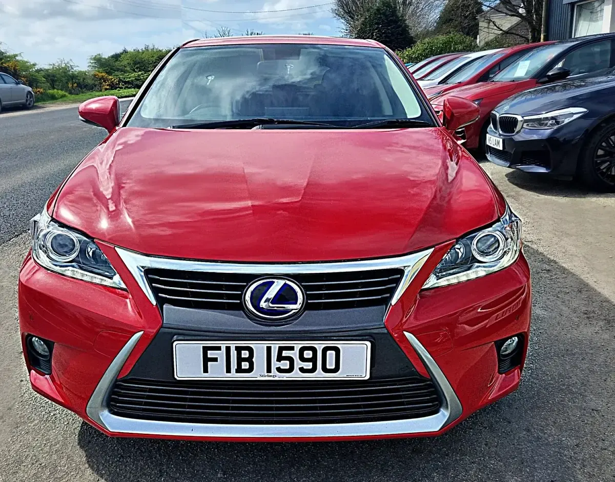 Used Lexus CT200h 2015 Red Hatchback