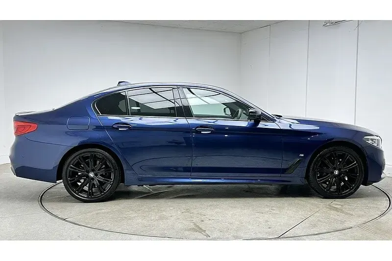 Used BMW 530e M Sport 252 HP (185 kW) 2019 Blue Sedan