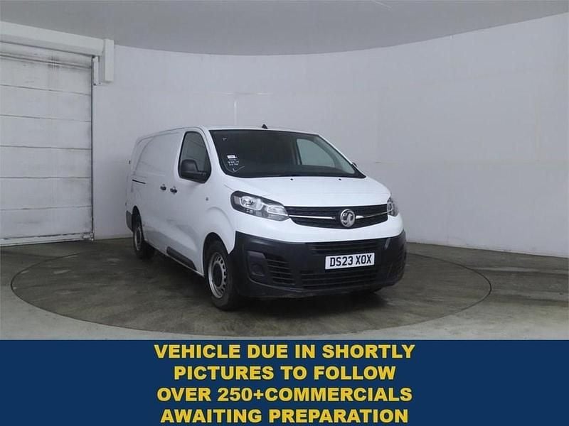 Used Vauxhall Vivaro S 100 HP (73 kW) 2023 White MPV