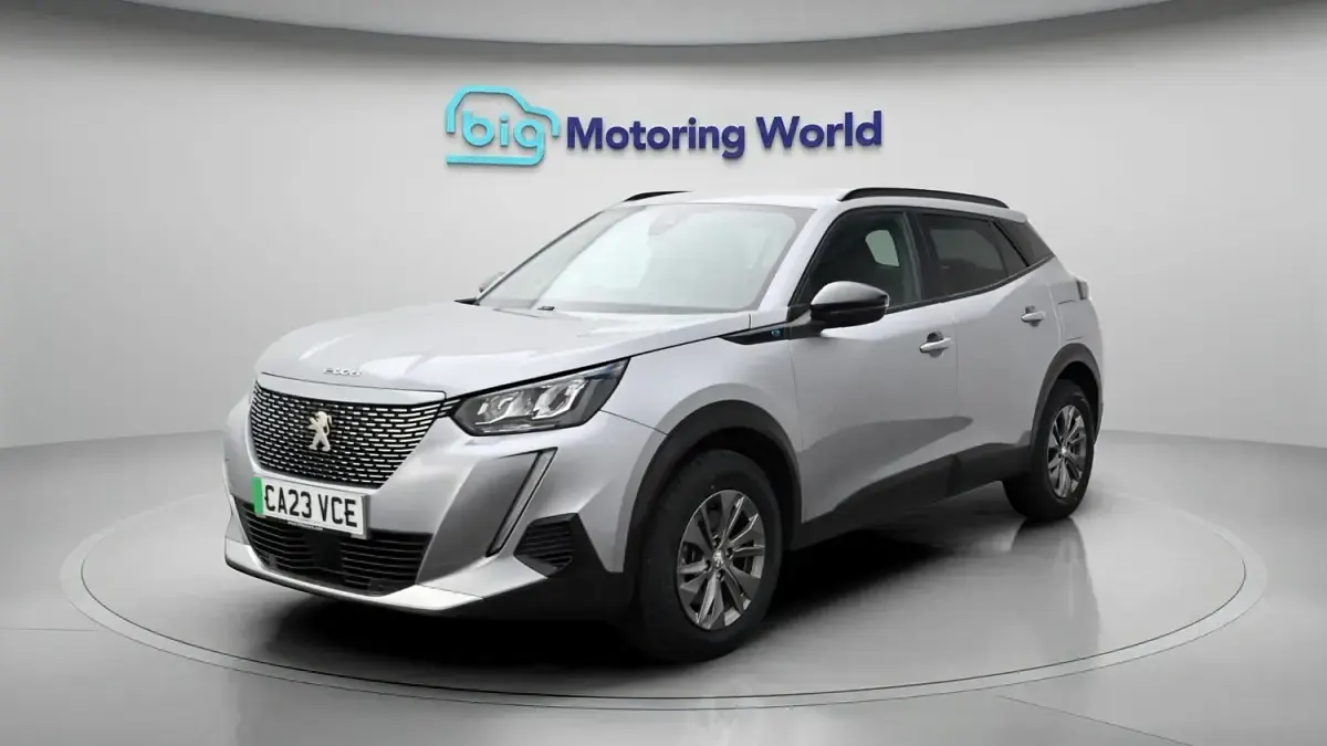 Used Peugeot 2008 Active+ 100 kW (136 HP) 2023 Grey SUV