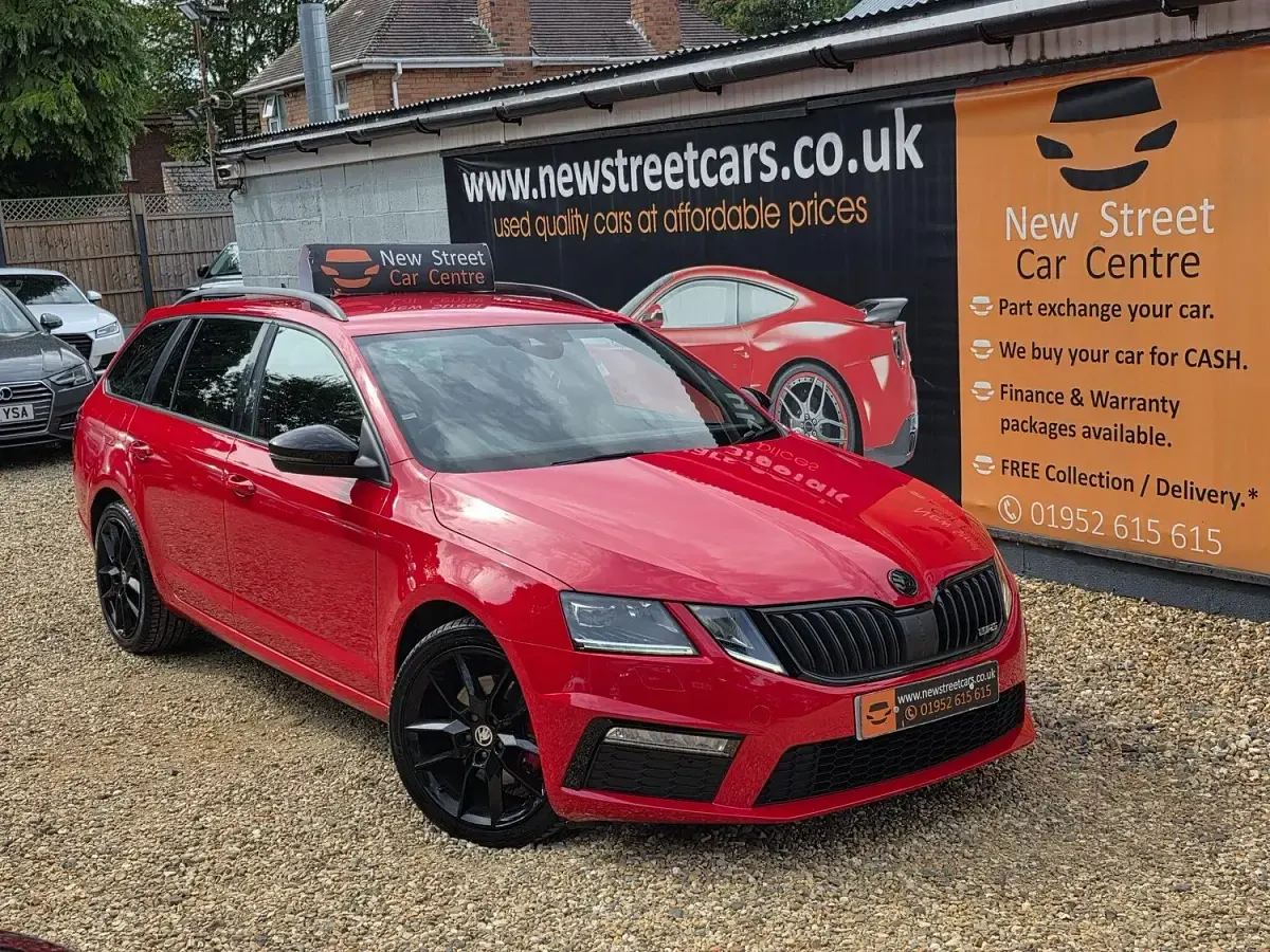 Used Skoda Octavia vRS 184 HP (135 kW) 2018 Red Estate