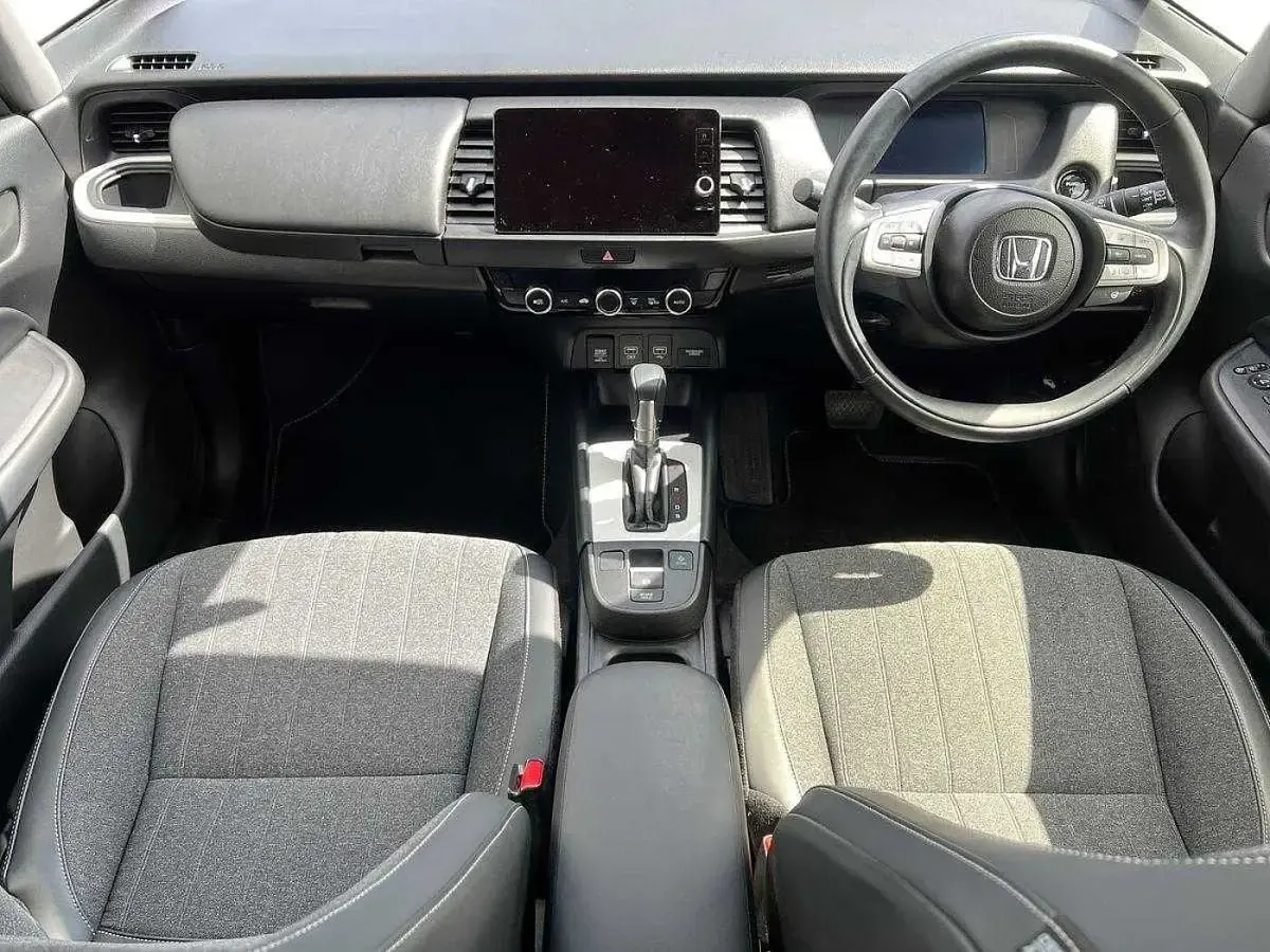 Used Honda Jazz Advance 121 HP (88 kW) 2024 Crystal black Hatchback