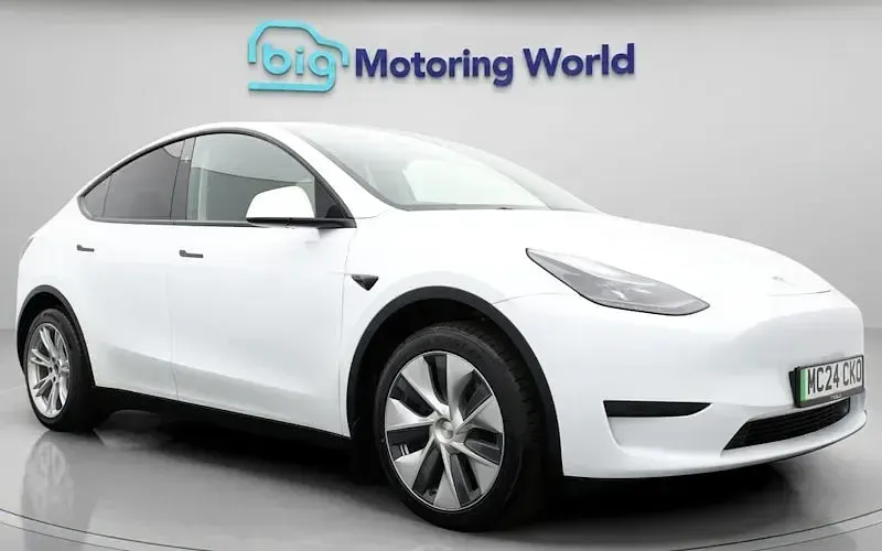 Used Tesla Model Y Standard Range 219 kW (299 HP) 2024 SUV