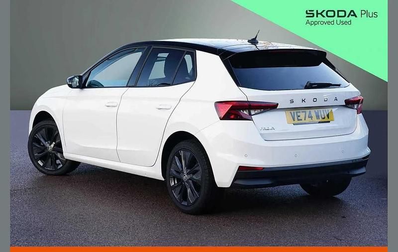 Used Skoda Fabia Design Edition 113 HP (83 kW) 2025 White Hatchback