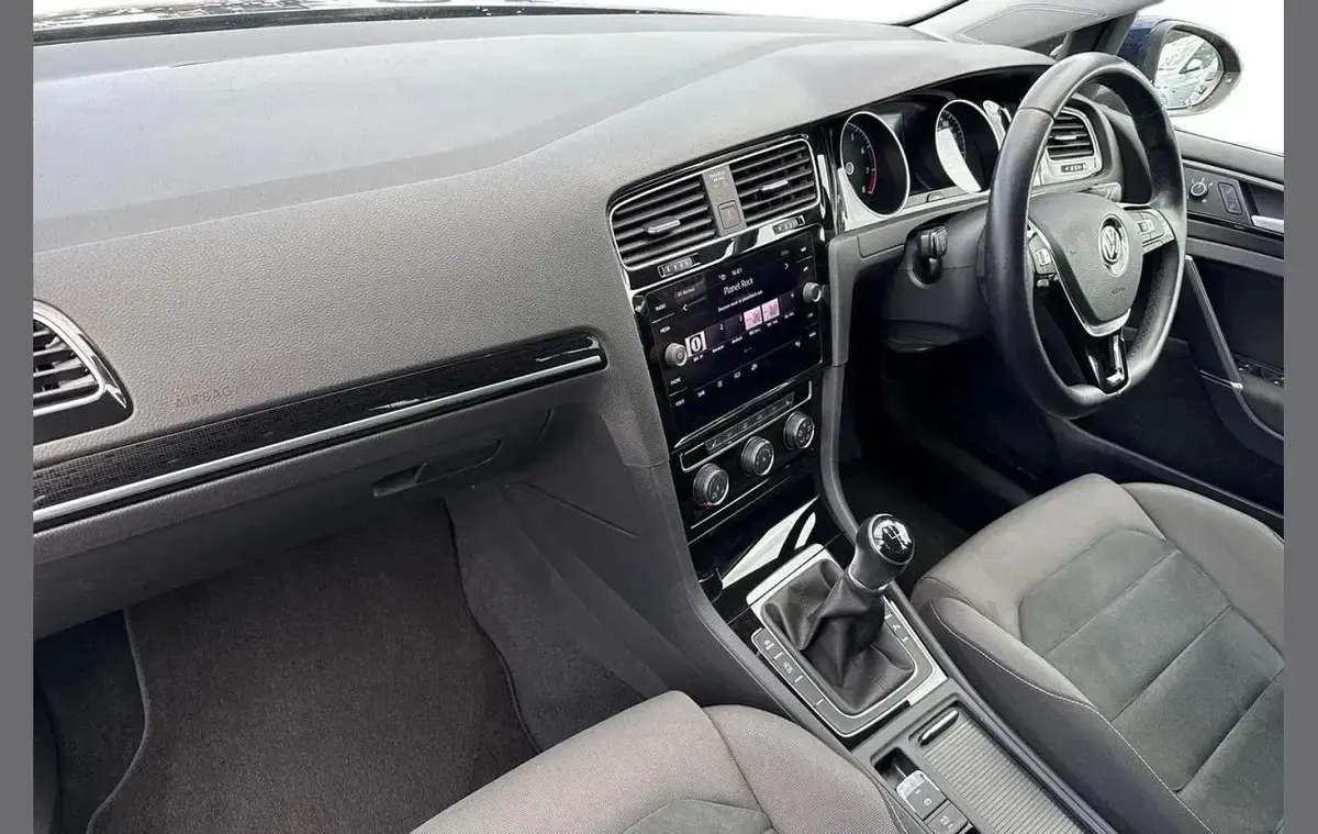 Used VW Golf VII GT 150 HP (110 kW) 2019 Blue Hatchback
