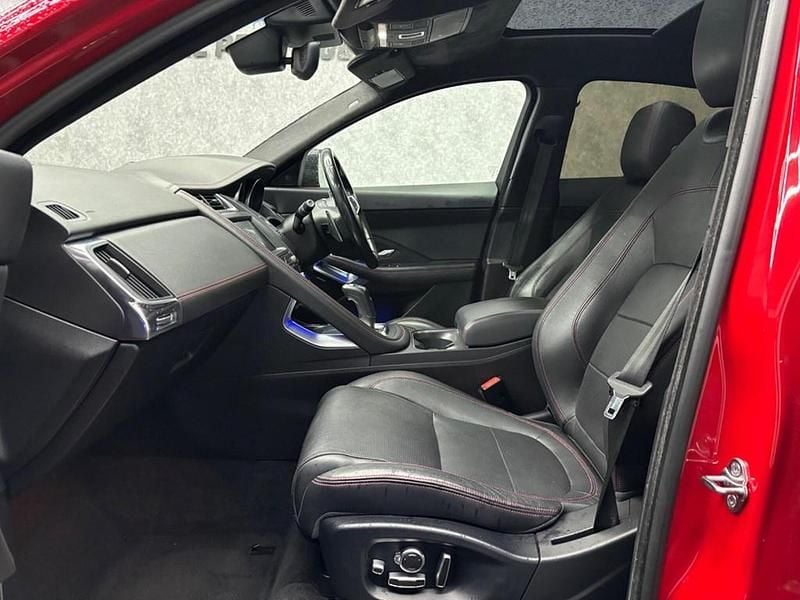 Usado Jaguar E-Pace First Edition 2017 Vermelho SUV