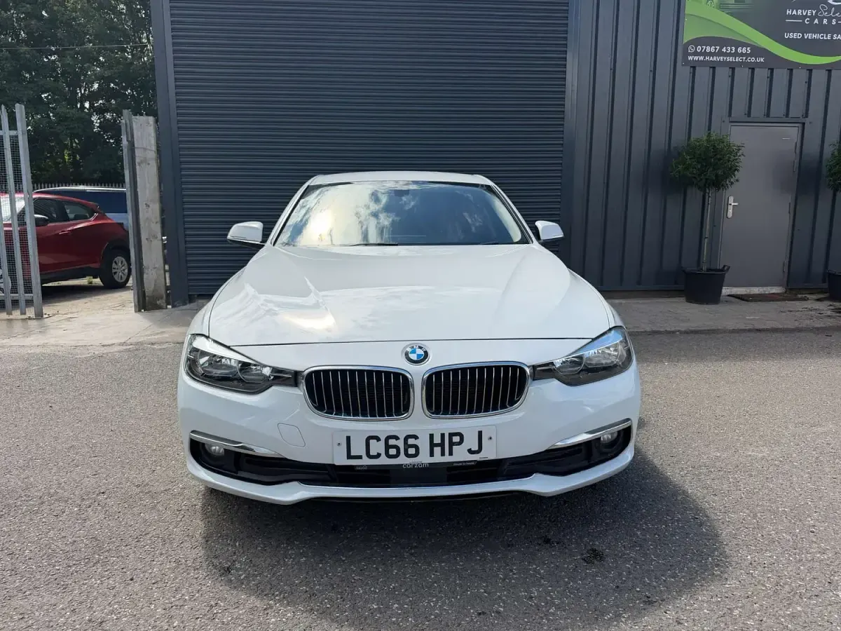 Used BMW 320 Luxury Line 2016 White Sedan