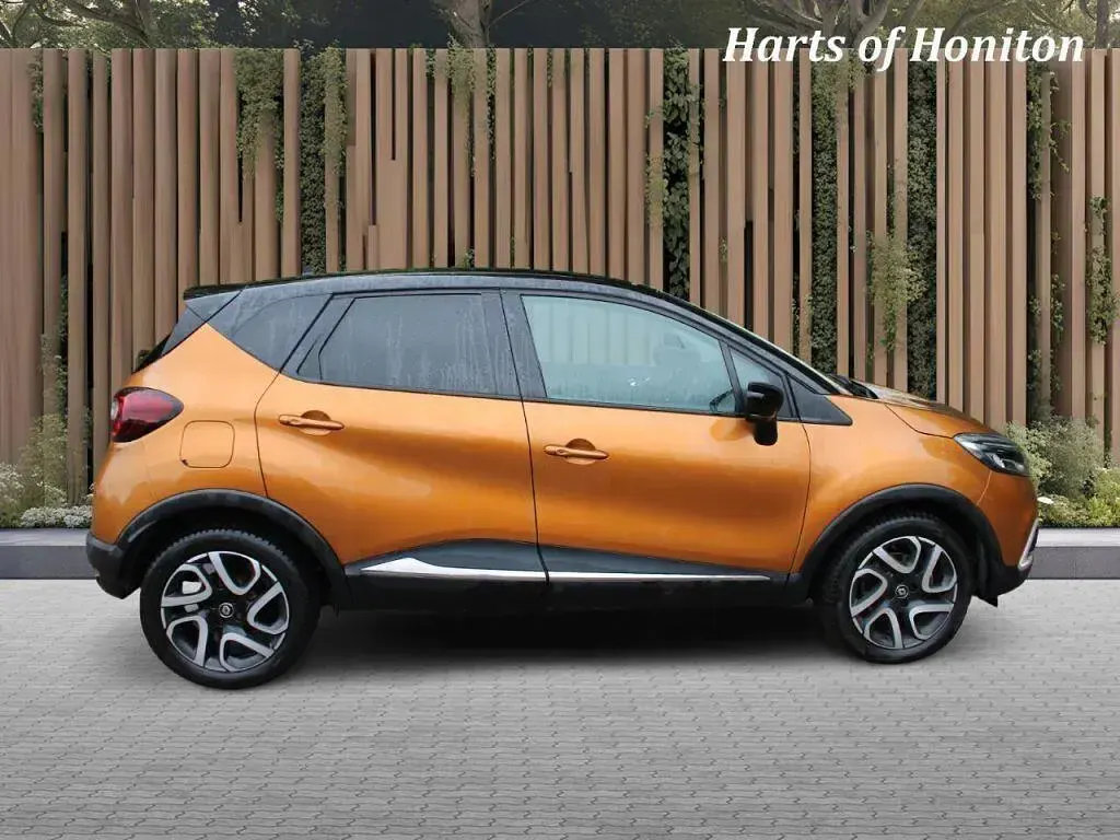 Used Renault Captur Dynamique 2018 Orange SUV