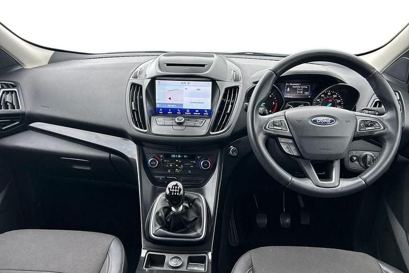Usado Ford Kuga Titanium 150 HP (110 kW) 2019 Branco SUV
