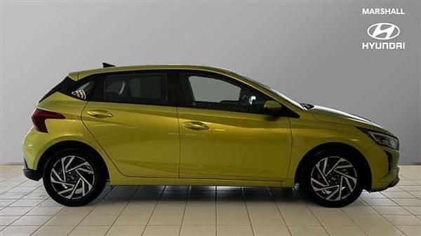 Used Hyundai i20 Advanced 99 HP (72 kW) 2025 Green Hatchback