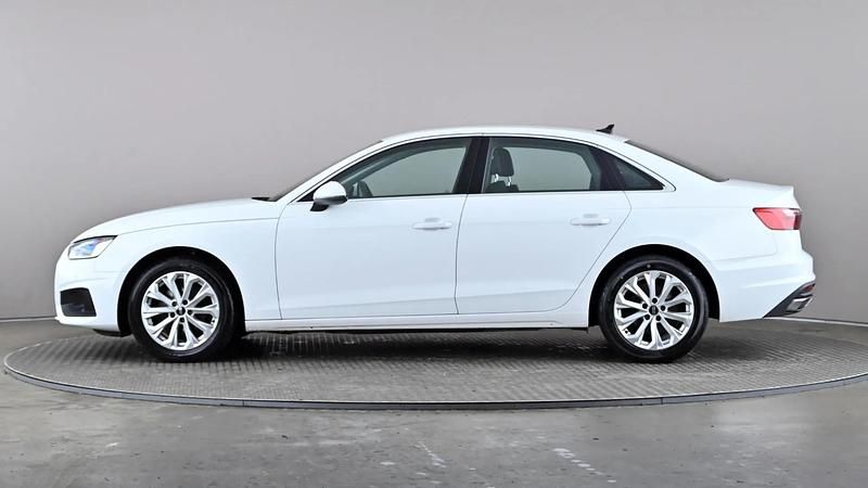 Used Audi A4 150 HP (110 kW) 2022 White Sedan
