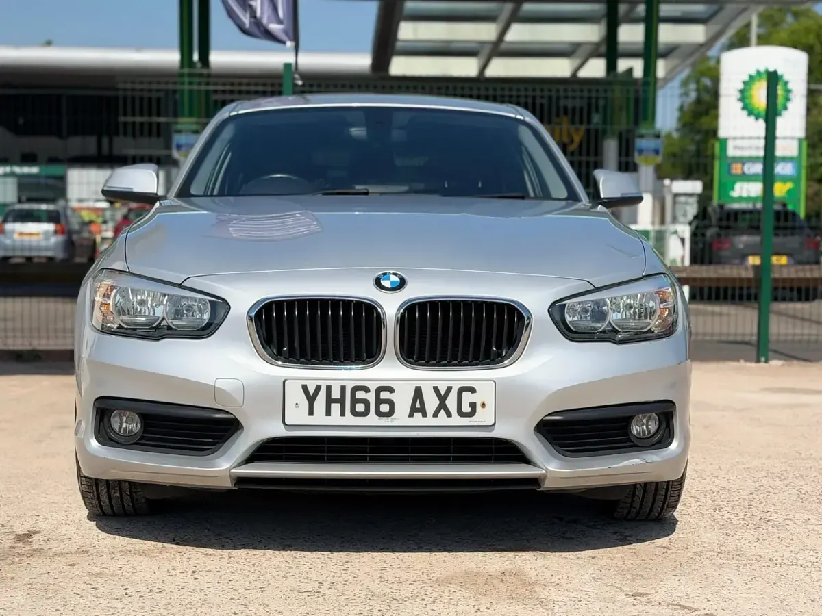 Used BMW 116 Efficient Dynamics 116 HP (85 kW) 2016 Silver Hatchback
