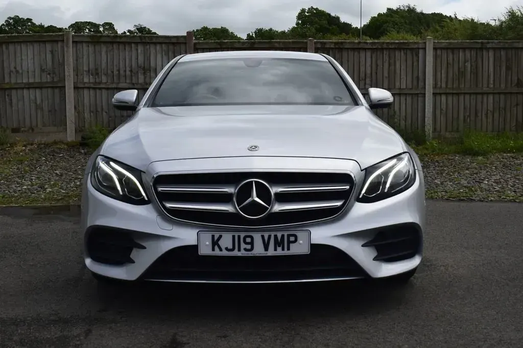 Used Mercedes E200 AMG line 184 HP (135 kW) 2019 Silver Sedan