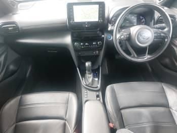 Used Toyota Yaris Hybrid Edition 116 HP (85 kW) 2022 White Estate
