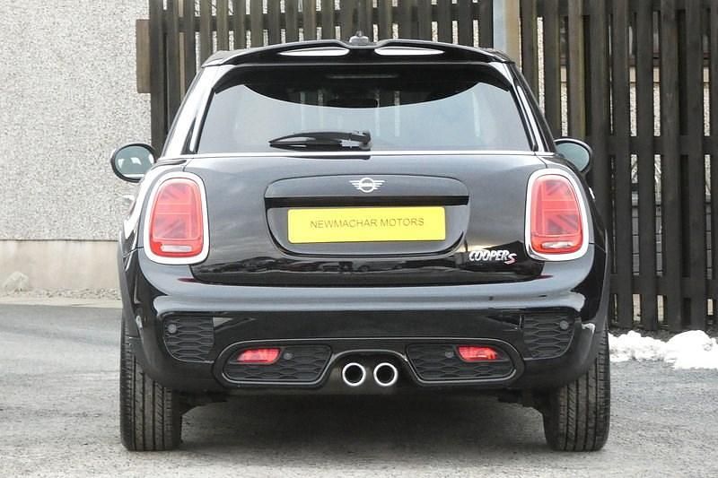 Używany Mini Cooper S Hatch 2019 Czarny Hatchback
