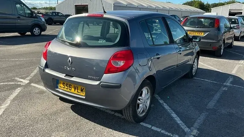 Used Renault Clio Dynamique 2006 Blue Hatchback