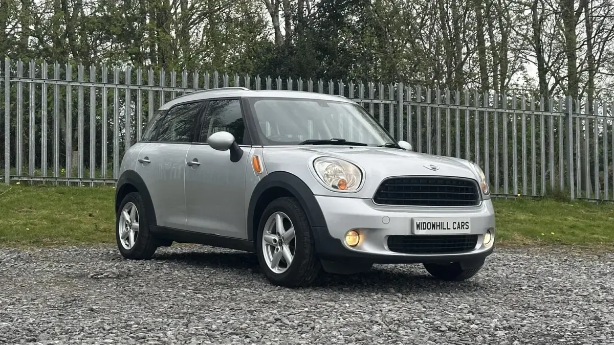 Usado Mini One Countryman 98 CV (72 kW) 2011 Plateado SUV