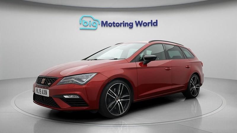 Used Seat Leon 4Drive 2019 Red Estate
