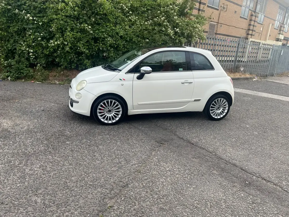 Used Fiat 500 Lounge 2008 White Hatchback