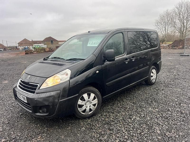 Begagnad Peugeot TePee Comfort 2014 Svart Minibuss