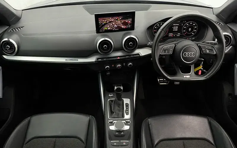 Used Audi Q2 Black Edition 150 HP (110 kW) 2021 Blue SUV